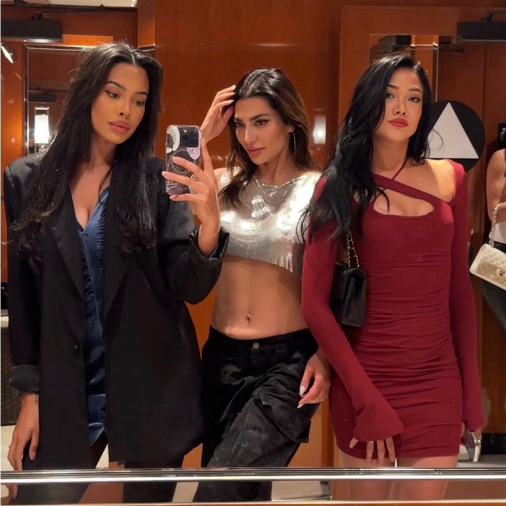 Meet your Posher, Hedi